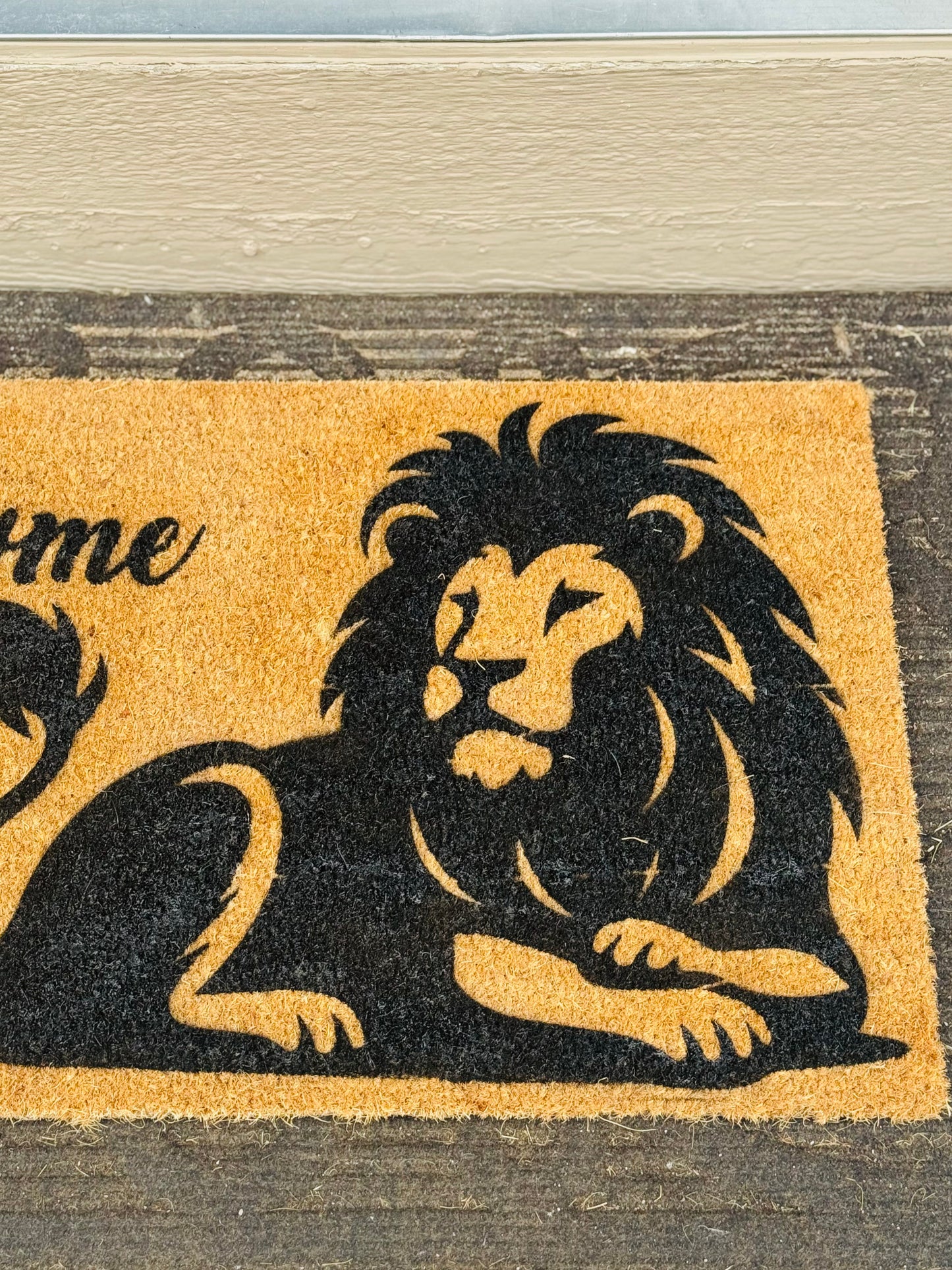 Welcome with Lion of Judah 18x30 Doormat